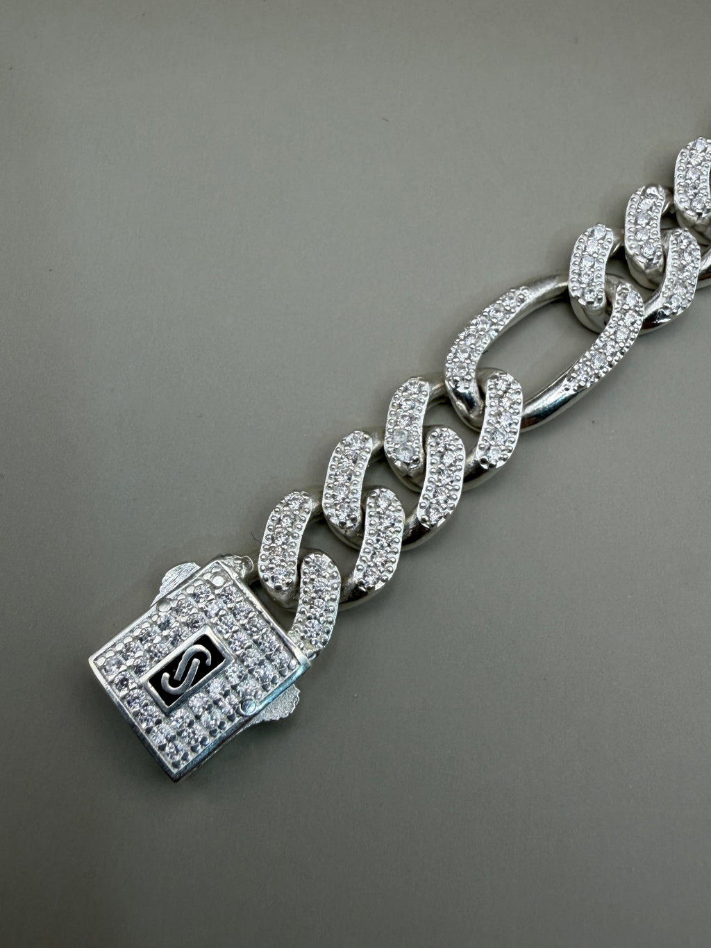 Cartier con zirconias